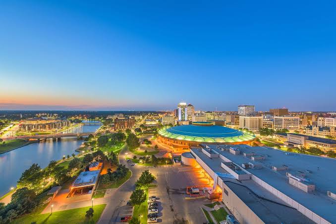 Cover image for Wichita